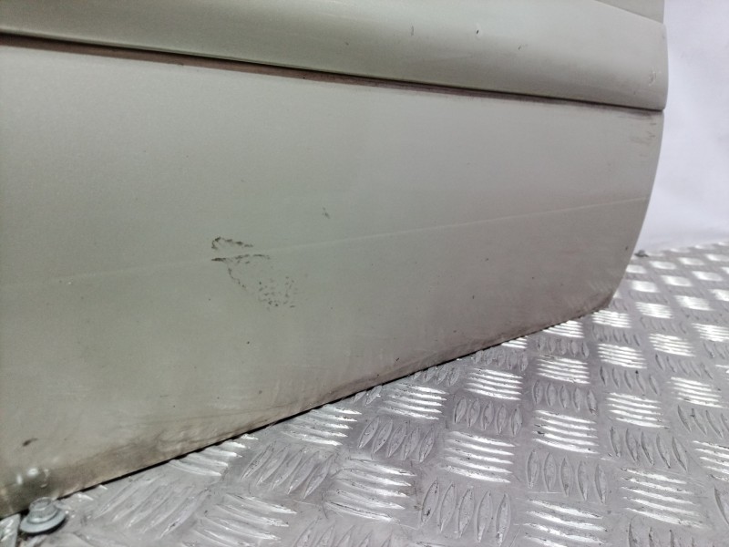 Recambio de puerta delantera derecha para mazda 626 monovolumen (gw) 2.0 exclusive (85kw) referencia OEM IAM   