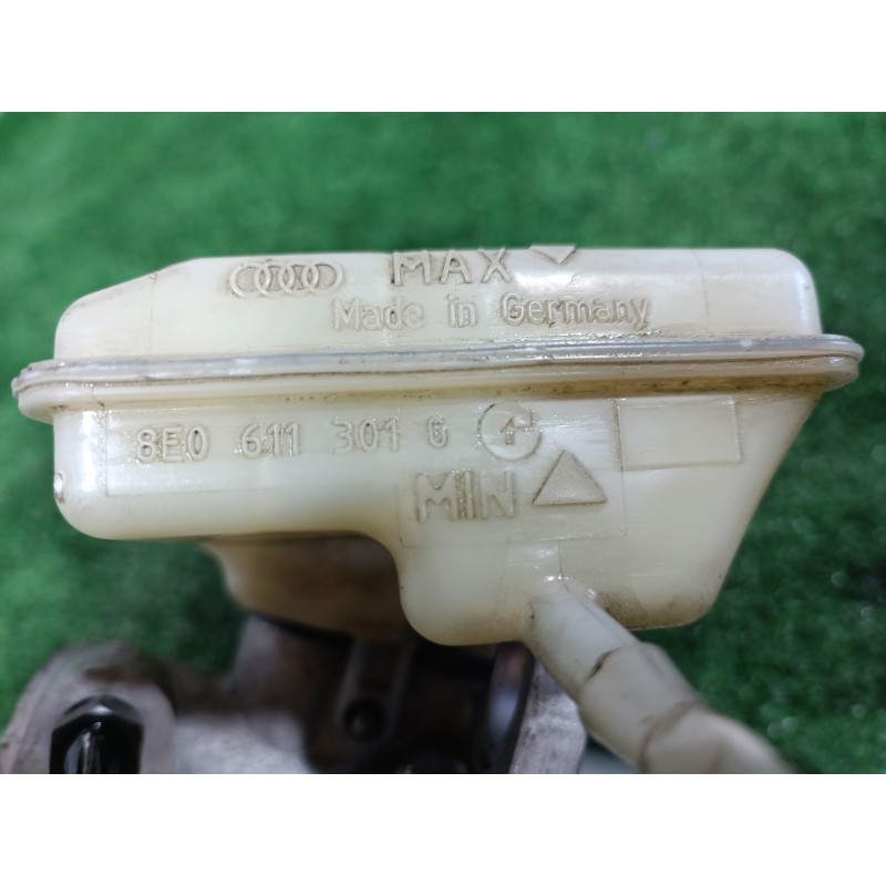 Recambio de bomba freno para audi a4 avant (8e) 2.5 tdi (120kw) referencia OEM IAM 8E0611301G 8E0611301G 8E0611301G