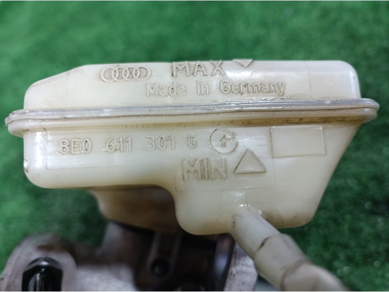 Recambio de bomba freno para audi a4 avant (8e) 2.5 tdi (120kw) referencia OEM IAM 8E0611301G 8E0611301G 8E0611301G