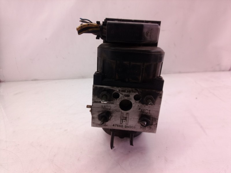 Recambio de abs para nissan almera (n16/e) acenta referencia OEM IAM 0273004452 0273004452 476605M301