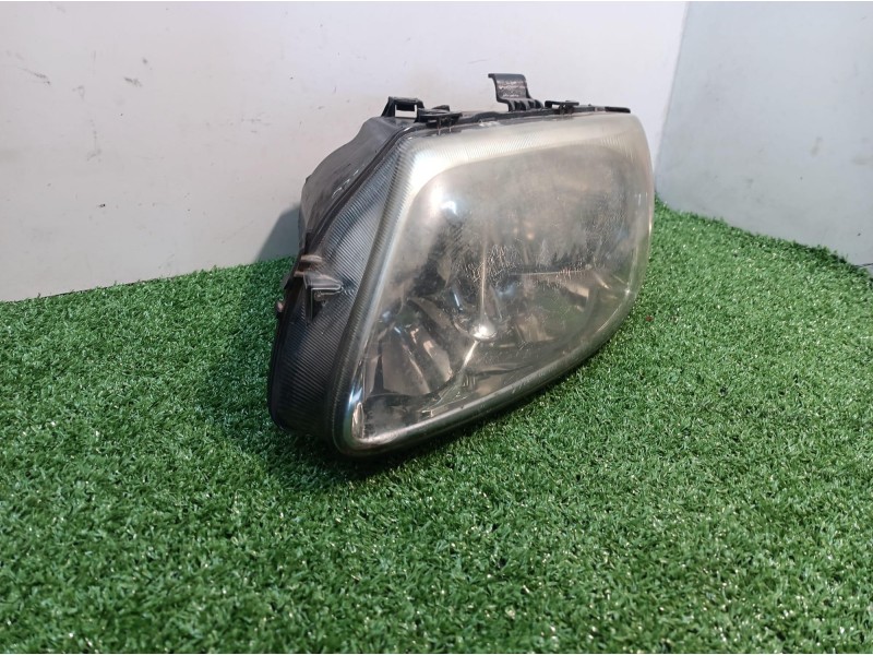 Recambio de faro izquierdo para chrysler grand voyager limited referencia OEM IAM 04857703ABF 04857703ABF 5870100000