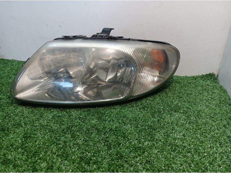 Recambio de faro izquierdo para chrysler grand voyager limited referencia OEM IAM 04857703ABF 04857703ABF 5870100000