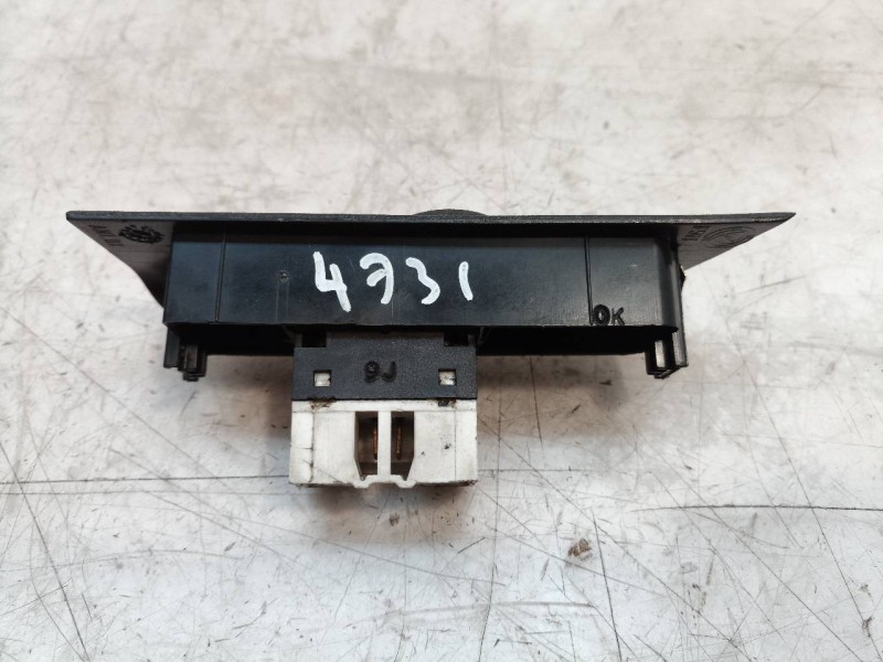 Recambio de mando elevalunas delantero derecho para fiat multipla (186) jtd 105 elx eleganza referencia OEM IAM   