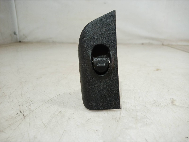 Recambio de mando elevalunas trasero derecho para fiat multipla (186) jtd 105 elx eleganza referencia OEM IAM   