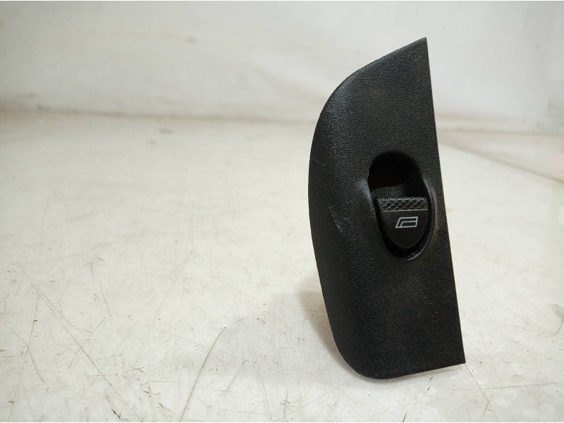 Recambio de mando elevalunas trasero derecho para fiat multipla (186) jtd 105 elx eleganza referencia OEM IAM   