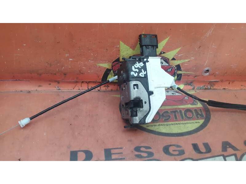 Recambio de cerradura puerta delantera derecha para citroën berlingo cuadro referencia OEM IAM 2073A111K6 2073A111K6  Recambio de cerradura puerta delantera derecha para citroën berlingo cuadro referencia OEM IAM 2073A111K6 2073A111K6