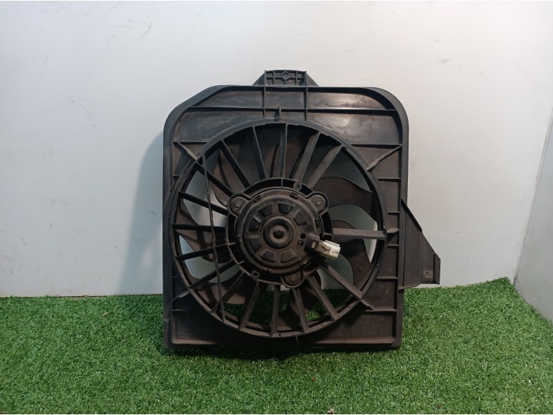 Recambio de electroventilador para chrysler grand voyager limited referencia OEM IAM 2326503804 2326503804 2326503804