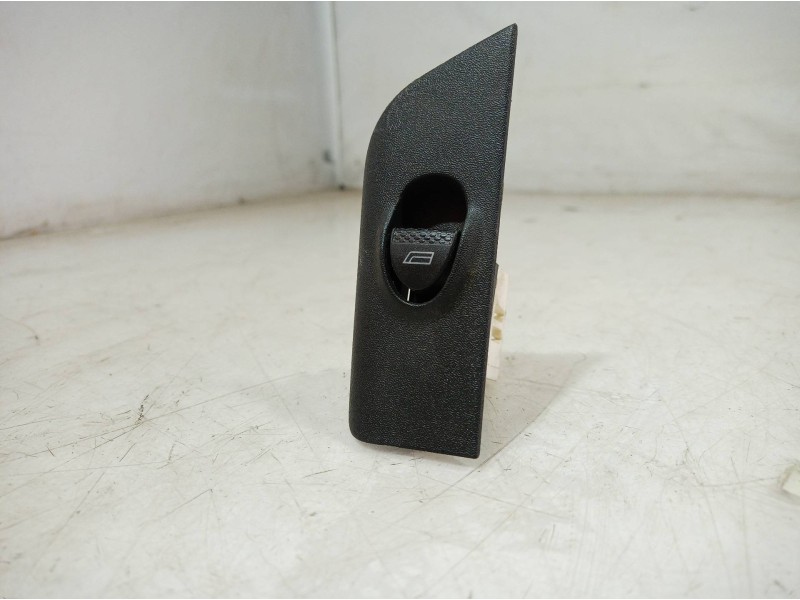 Recambio de mando elevalunas trasero derecho para fiat multipla (186) jtd 105 elx eleganza referencia OEM IAM   