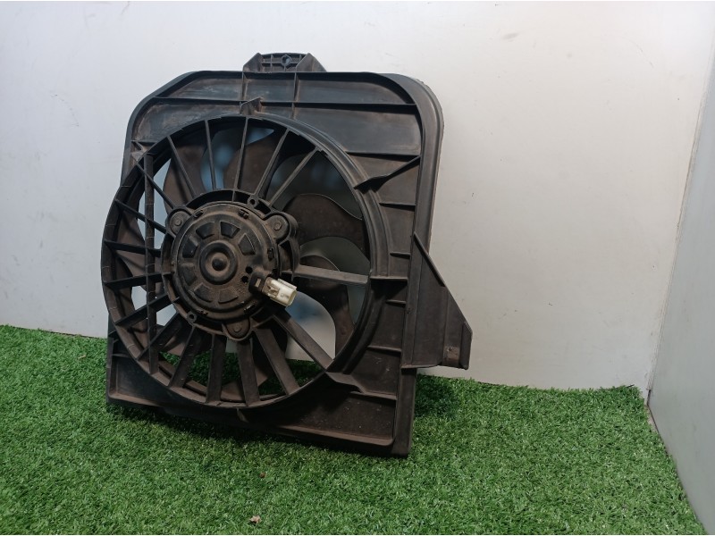 Recambio de electroventilador para chrysler grand voyager limited referencia OEM IAM 2326503804 2326503804 2326503804