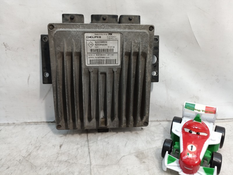 Recambio de centralita motor uce para renault modus referencia OEM IAM 8200398934 8200449080 8200398934