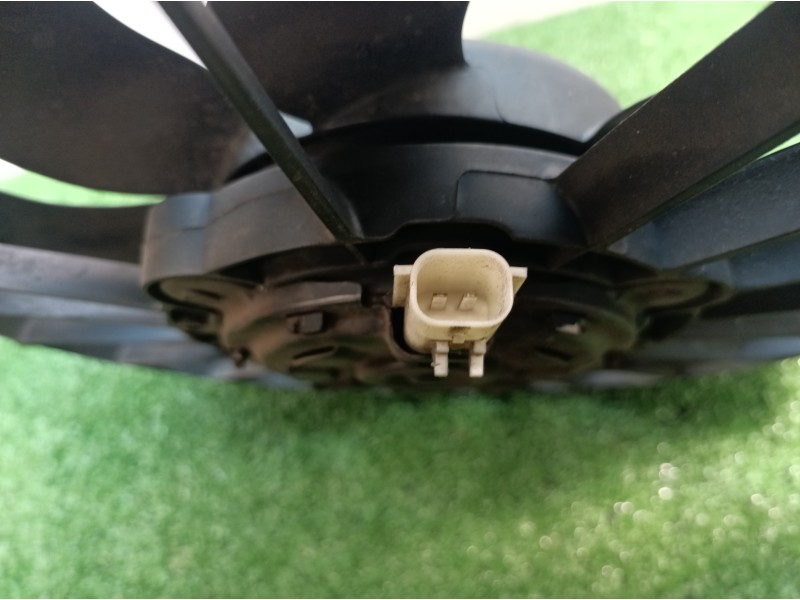 Recambio de electroventilador para chrysler grand voyager limited referencia OEM IAM 2326503804 2326503804 2326503804