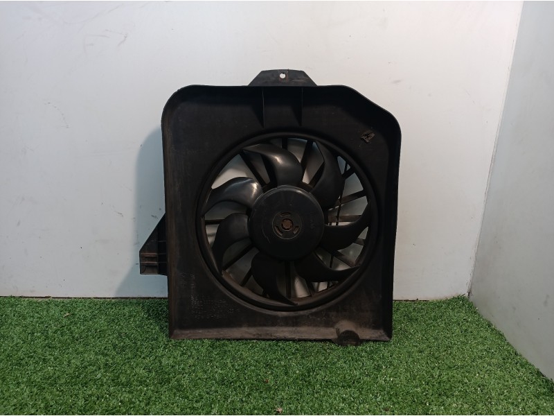 Recambio de electroventilador para chrysler grand voyager limited referencia OEM IAM 2326503804 2326503804 2326503804