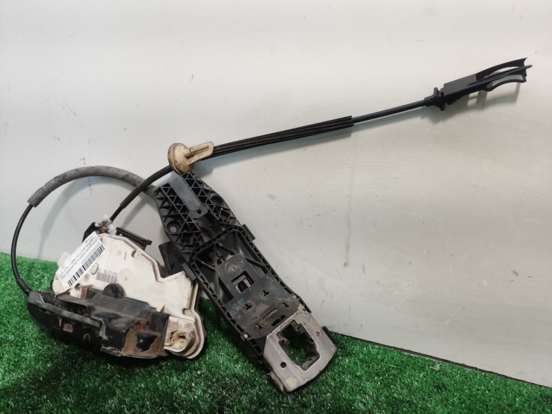 Recambio de cerradura puerta delantera izquierda para volkswagen golf vi (5k1) rabbit referencia OEM IAM 5K1837015B 5K1837015B 5