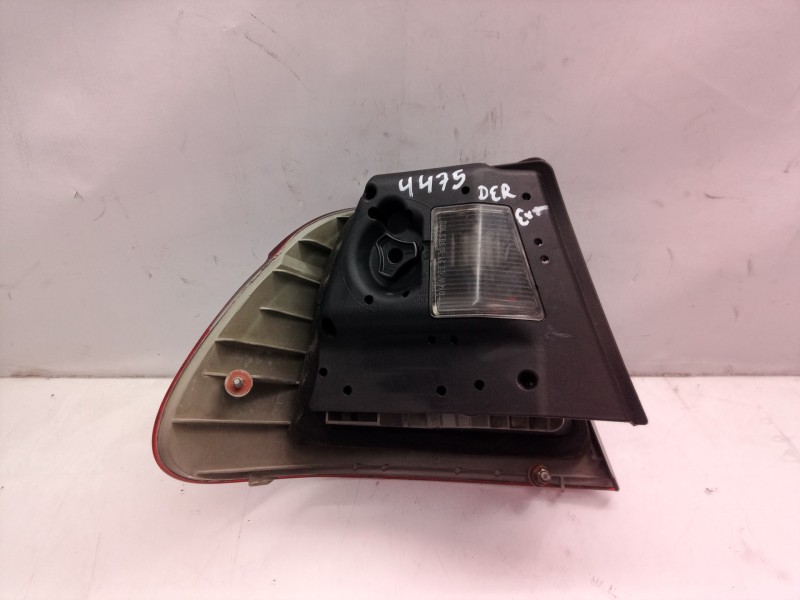 Recambio de piloto trasero derecho para bmw serie 3 berlina (e46) 320d edition advance referencia OEM IAM   