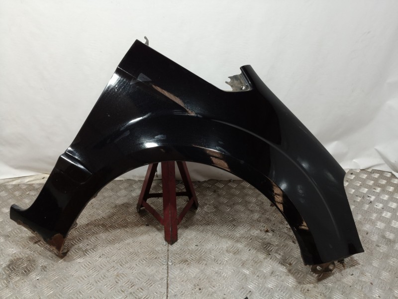 Recambio de aleta delantera derecha para ford focus c-max (cap) connection referencia OEM IAM   