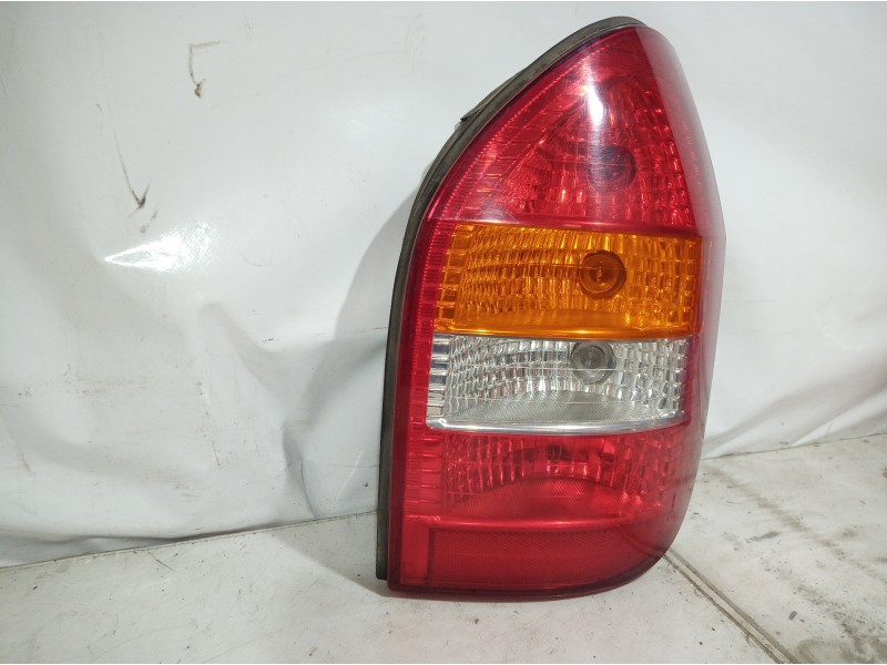 Recambio de piloto trasero derecho para opel zafira a elegance referencia OEM IAM  62281 62281