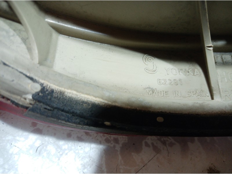 Recambio de piloto trasero derecho para opel zafira a elegance referencia OEM IAM  62281 62281