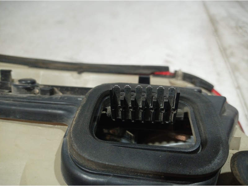 Recambio de piloto trasero izquierdo para opel zafira a elegance referencia OEM IAM  62280 62280