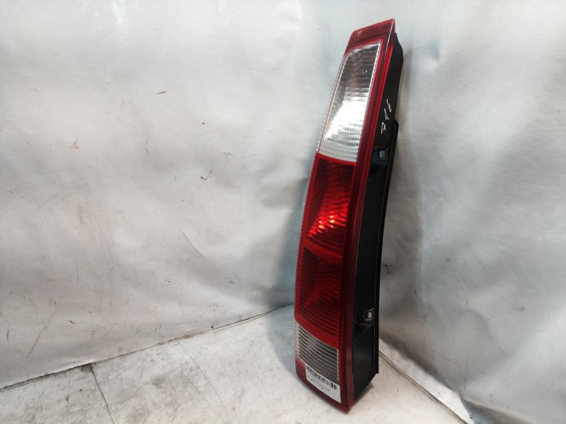 Recambio de piloto trasero izquierdo para opel meriva referencia OEM IAM   