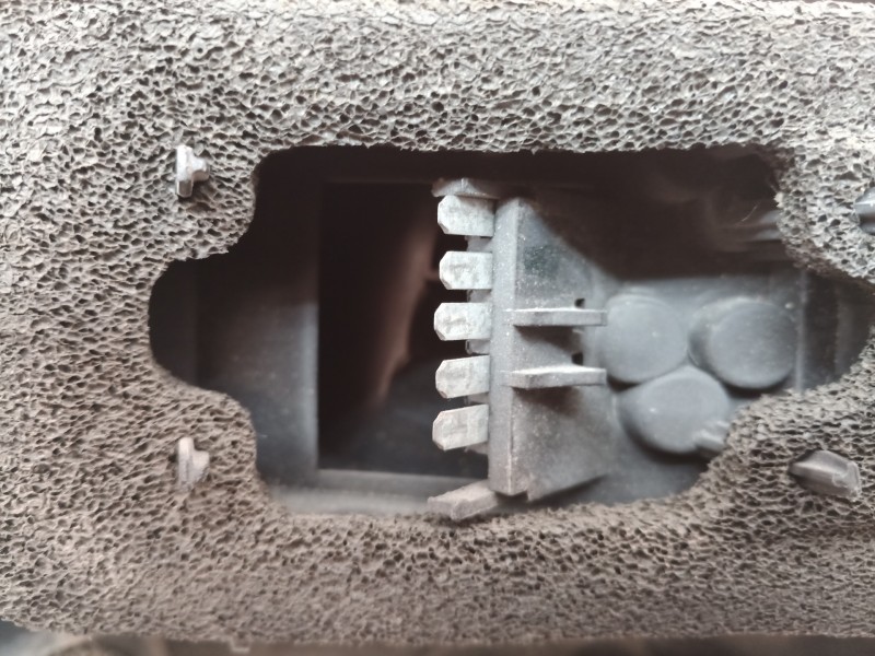 Recambio de piloto trasero izquierdo para opel meriva referencia OEM IAM   