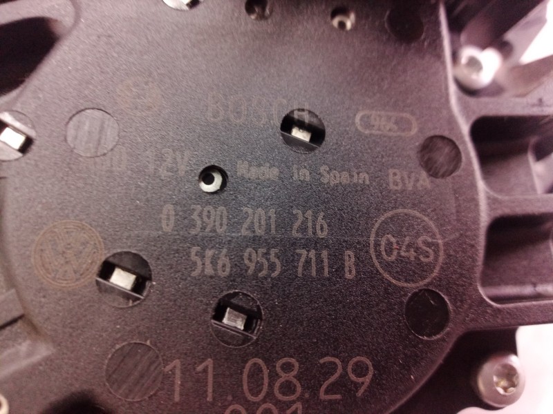 Recambio de motor limpia trasero para volkswagen golf vi (5k1) rabbit referencia OEM IAM 0390201216 0390201216 0390201216