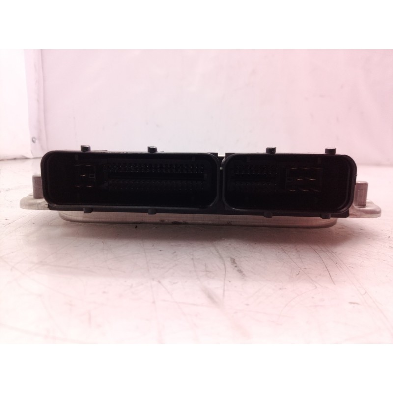 Recambio de centralita motor uce para volkswagen passat berlina (3b2) comfortline referencia OEM IAM 038906019BK 038906019 02810