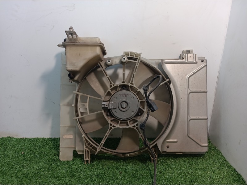 Recambio de electroventilador para toyota yaris (ksp9/scp9/nlp9) básico referencia OEM IAM 1680008260 1680008260 1680008260