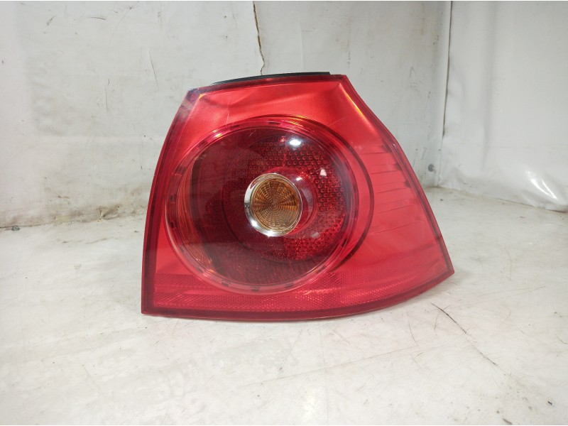 Recambio de piloto trasero derecho para volkswagen golf v berlina (1k1) conceptline (e) referencia OEM IAM 1K6945096Q 1K6945096Q