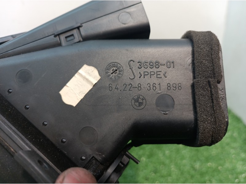 Recambio de rejilla aireadora para bmw serie 3 berlina (e46) referencia OEM IAM 8361898 8361898 8361898