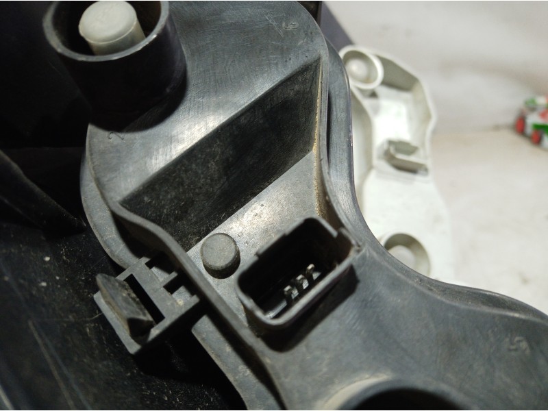 Recambio de piloto trasero derecho para renault megane ii berlina 5p referencia OEM IAM 8200073237 8200073237 8200073237