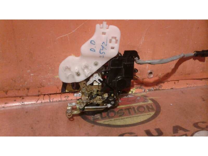 Recambio de cerradura puerta delantera derecha para kia carnival ii referencia OEM IAM    Recambio de cerradura puerta delantera derecha para kia carnival ii referencia OEM IAM