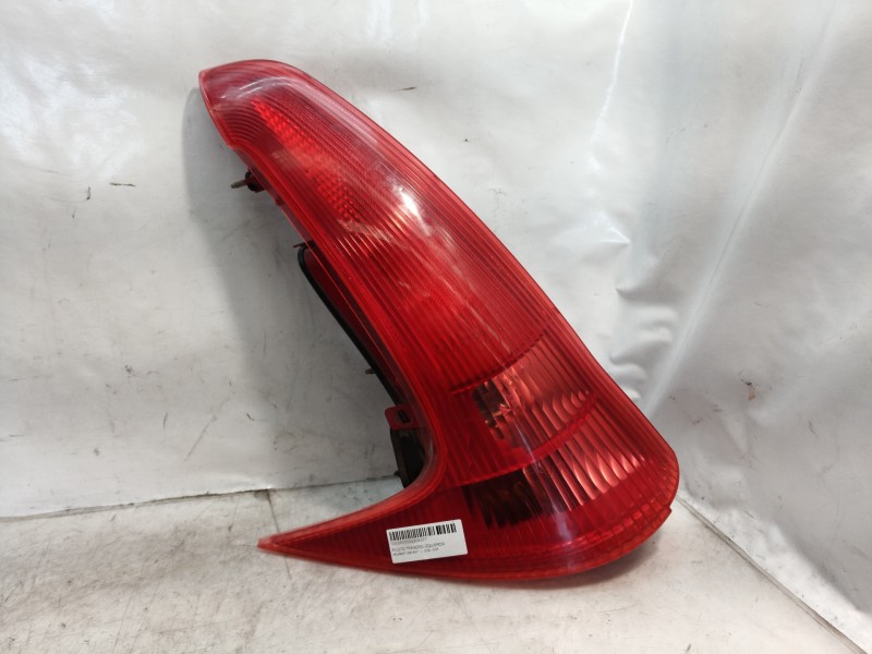 Recambio de piloto trasero izquierdo para peugeot 206 sw referencia OEM IAM   