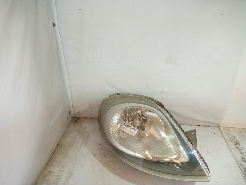 Recambio de faro derecho para renault trafic combi (ab 4.01) passenger privilege referencia OEM IAM 91165720 91165720 91165720
