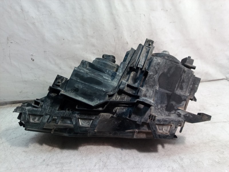 Recambio de faro derecho para bmw serie 3 berlina (e46) 320d referencia OEM IAM 58201R 58201R 58201