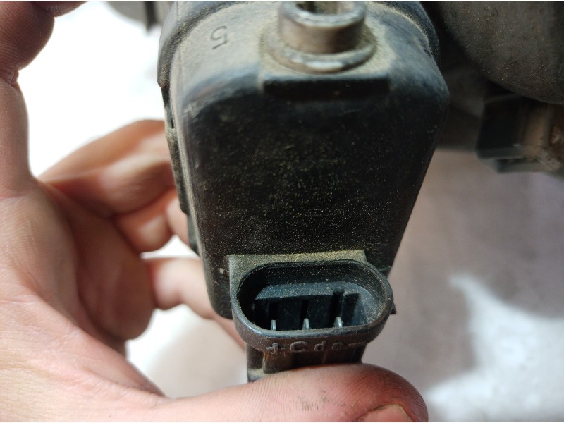 Recambio de faro derecho para renault trafic combi (ab 4.01) passenger privilege referencia OEM IAM 91165720 91165720 91165720