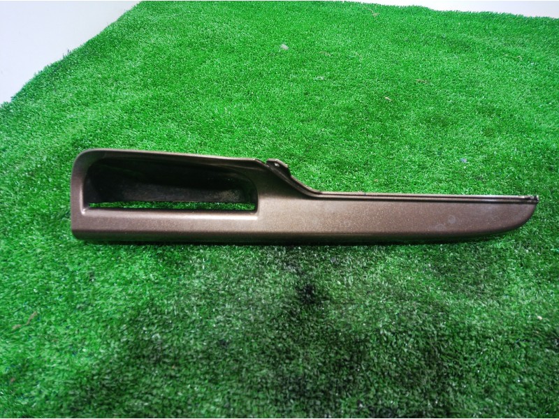 Recambio de moldura interior para seat cordoba berlina (6k2) stella referencia OEM IAM 6K0867171C 6K0867171C 6K0867171C