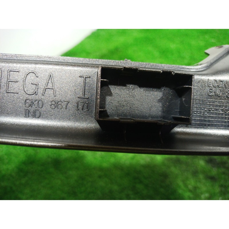 Recambio de moldura interior para seat cordoba berlina (6k2) stella referencia OEM IAM 6K0867171C 6K0867171C 6K0867171C