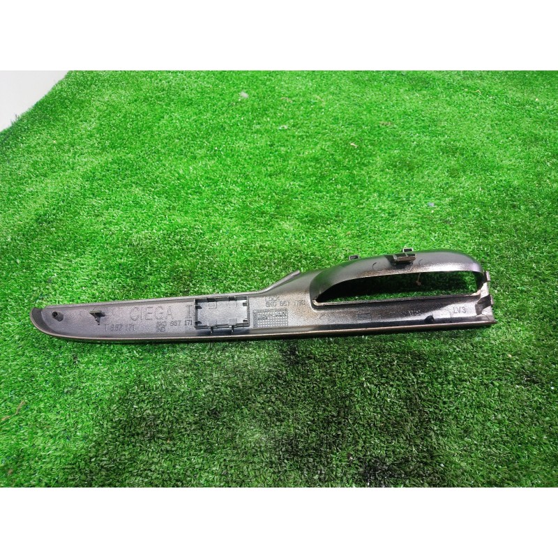 Recambio de moldura interior para seat cordoba berlina (6k2) stella referencia OEM IAM 6K0867171C 6K0867171C 6K0867171C