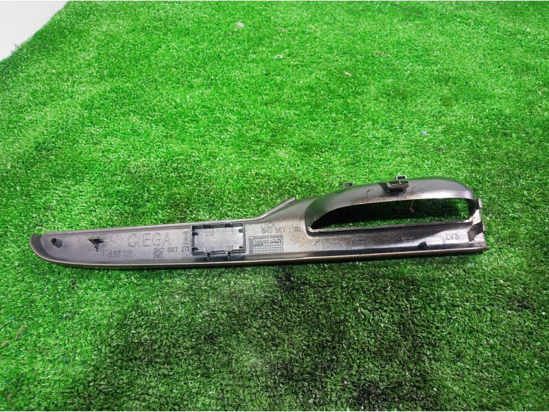 Recambio de moldura interior para seat cordoba berlina (6k2) stella referencia OEM IAM 6K0867171C 6K0867171C 6K0867171C