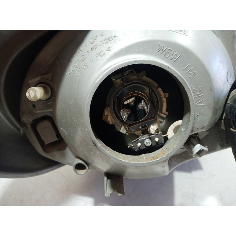 Recambio de faro izquierdo para renault trafic combi (ab 4.01) passenger privilege referencia OEM IAM 91165719 91165719 91165719