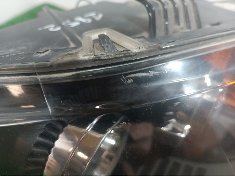 Recambio de faro derecho para fiat punto berlina (188) referencia OEM IAM 67752849 67752849 67752849 Recambio de faro derecho para fiat punto berlina (188) referencia OEM IAM 67752849 67752849 67752849