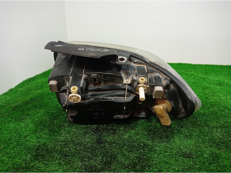 Recambio de faro derecho para seat cordoba berlina (6k2) stella referencia OEM IAM   