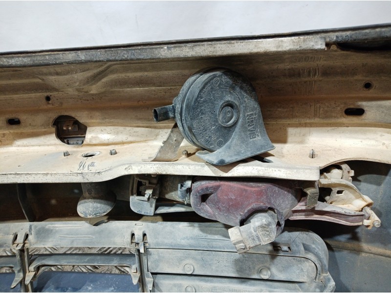 Recambio de paragolpes delantero para bmw serie 3 berlina (e46) 320d referencia OEM IAM 51118195283 51118195283 51118195283