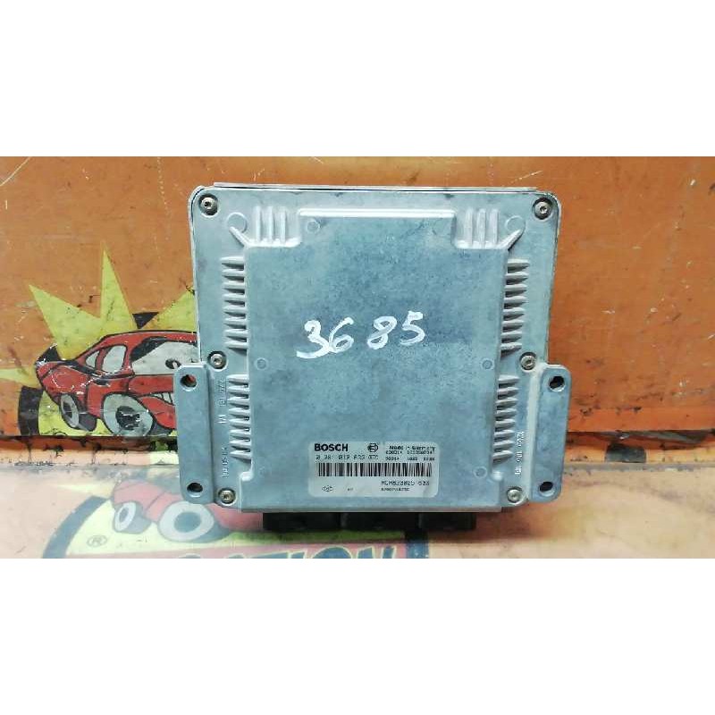 Recambio de centralita motor uce para renault trafic combi (ab 4.01) passenger privilege referencia OEM IAM 0281010632 820020483