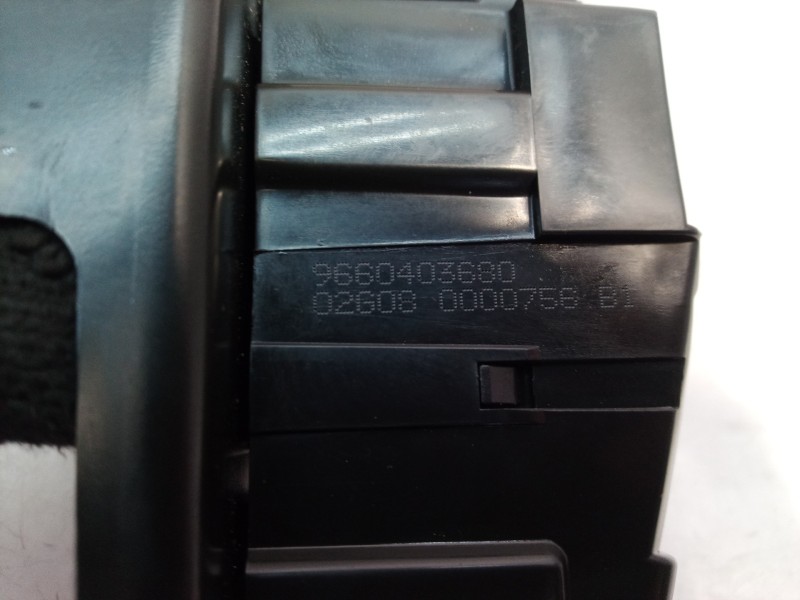 Recambio de cerradura maletero / porton para citroën c4 picasso exclusive referencia OEM IAM 9660403680 9660403680 9660403680