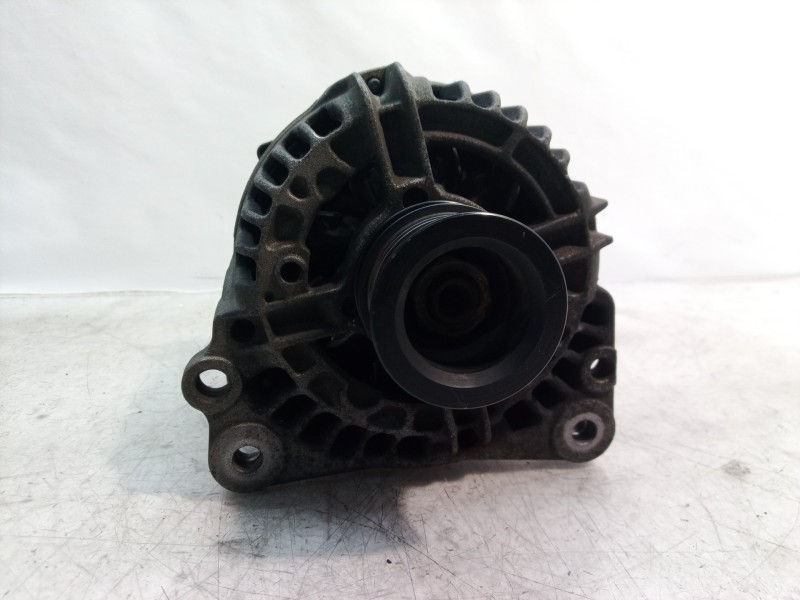 Recambio de alternador para seat cordoba berlina (6k2) stella referencia OEM IAM 037903025M 037903025M 037903025
