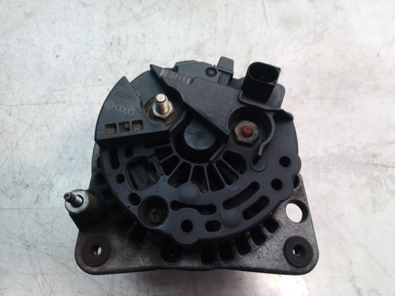 Recambio de alternador para seat cordoba berlina (6k2) stella referencia OEM IAM 037903025M 037903025M 037903025