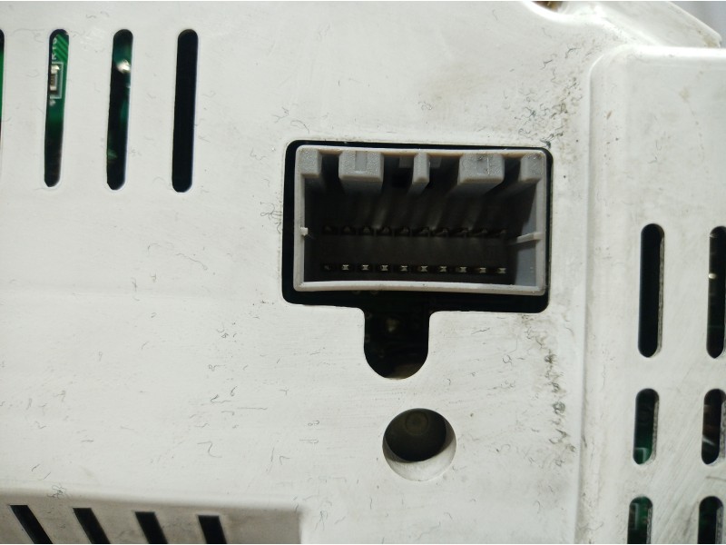 Recambio de cuadro instrumentos para ssangyong rexton referencia OEM IAM 8022008201 8022008201 8022008201