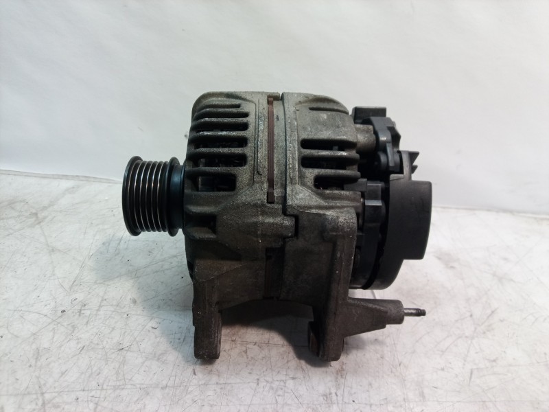 Recambio de alternador para seat cordoba berlina (6k2) stella referencia OEM IAM 037903025M 037903025M 037903025