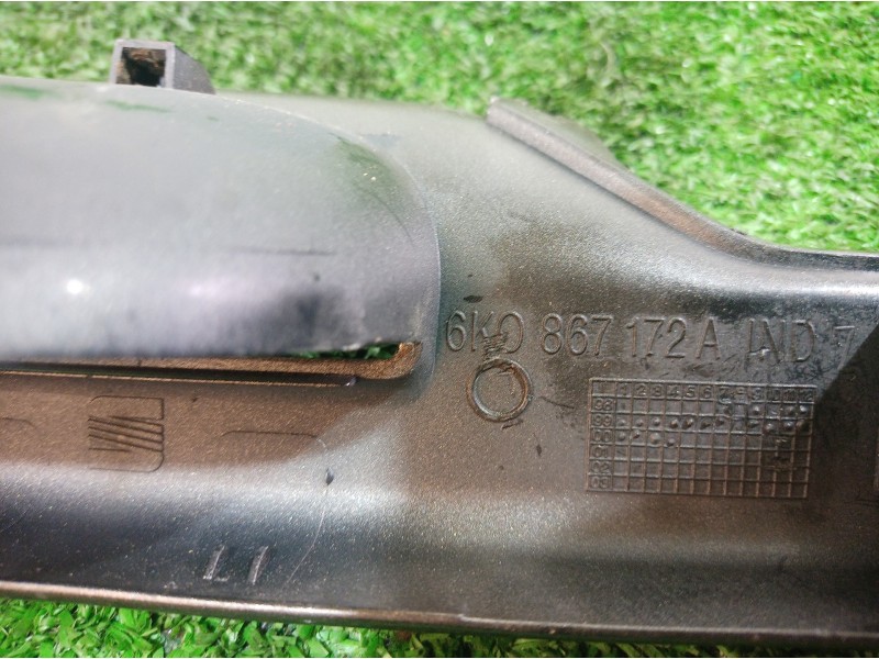 Recambio de moldura interior para seat cordoba berlina (6k2) stella referencia OEM IAM 6K0867172A 6K0867172A 6K0867172A